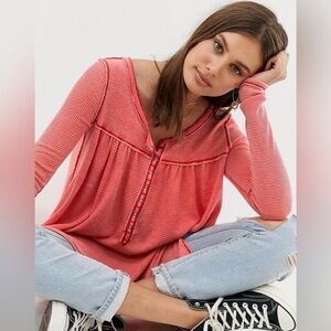 We The Free Red Pink Kai Waffle Thermal Henley Top Size Small